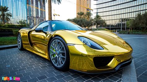 Porsche 918 Spyder Wears Traditional Supercar Gold Chrome Outfit [w/Video]