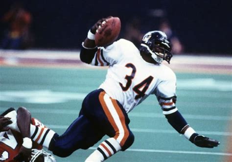 6 - Gallery: 20 Iconic Photos of Walter Payton | Complex