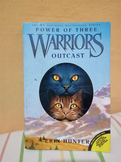 Buku power of three warriors " outcast" ..., Buku & Alat Tulis, Buku di ...