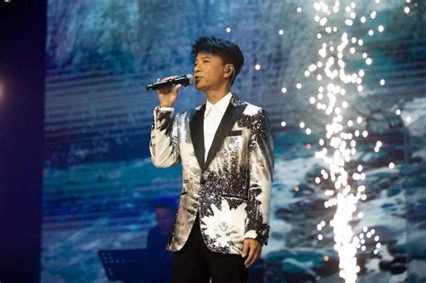 Concert review: Cantopop superstar Hacken Lee charms with cool charisma ...