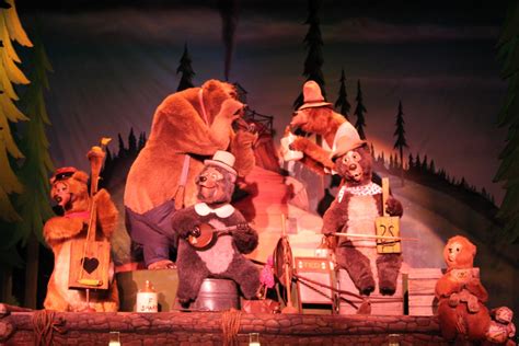 Susan's Disney Family: The Country Bears Jamboree at Disney World