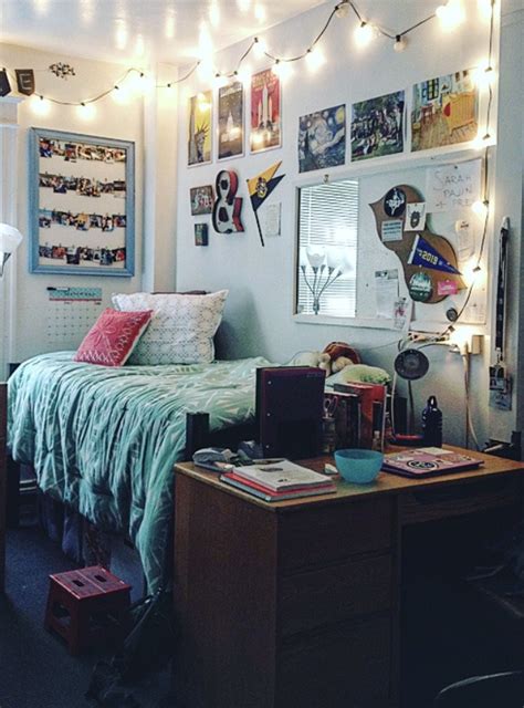 collegedorms - fyeahcooldormrooms: The George Washington...