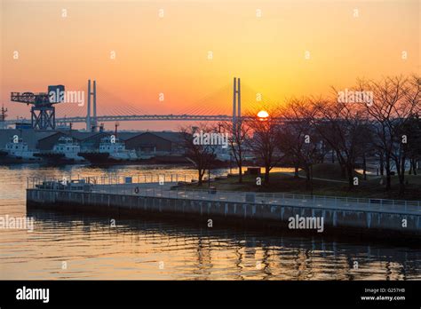 Yokohama bay bridge hi-res stock photography and images - Alamy