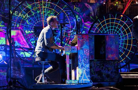 Mylo Xyloto Tour [December 9, 2011] - Coldplay Photo (27765910) - Fanpop