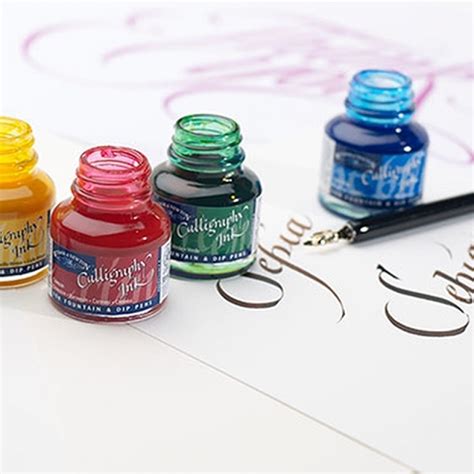 WINSOR & NEWTON CALLIGRAPHY INK 30ML #030 BLACK - Jacksons Drawing Supplies