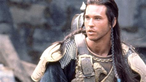 Val Kilmer To Return In Willow Reboot? | GIANT FREAKIN ROBOT