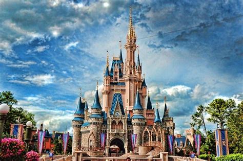 Disney Castle High Quality Resolution. Disney world castle, Disney castle, World, Disney Castle ...