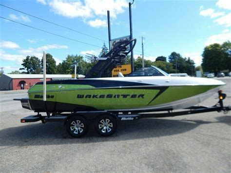 2016 Malibu Wakesetter 22 VLX Surf Gate Wakeboard Boat Trailer Rockford ...