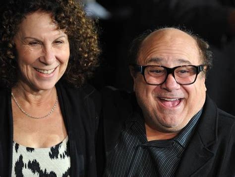 Are Danny Devito and Rhea Perlman Considering Divorce? – 4VF News ...