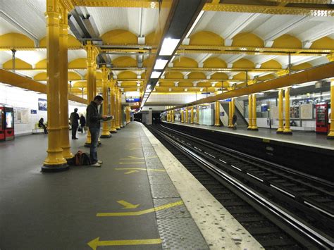 Gare de Lyon Metro Station (Paris (12th), 1900) | Structurae