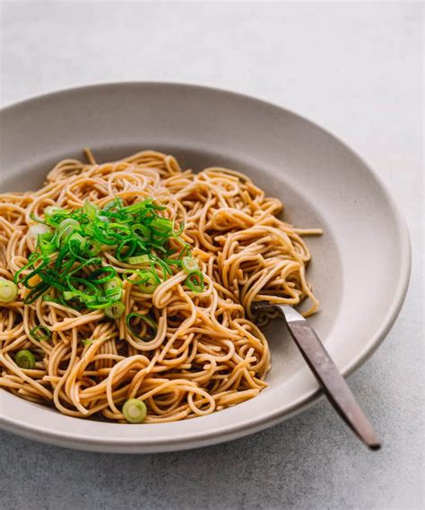 Tainan Noodles Recipe (4-Ingredients Asian Noodles) - Posh Journal