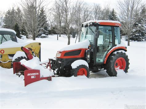 Kioti DK40 Loader tractor with snowblower for Sale | Farms.com