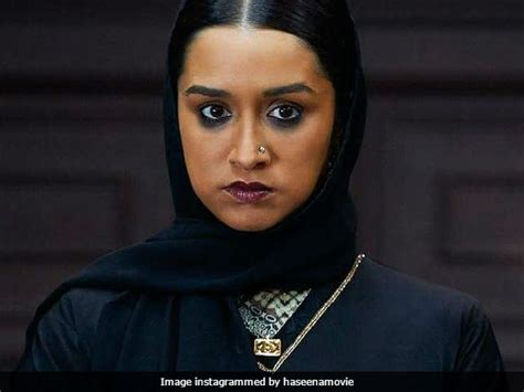 How Shraddha Kapoor Played Haseena Parkar From Age 17 To 40, As ...