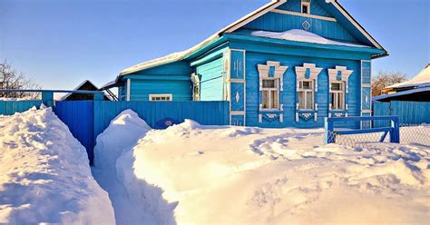 ABC Russian: Russian village in winter. Photos.