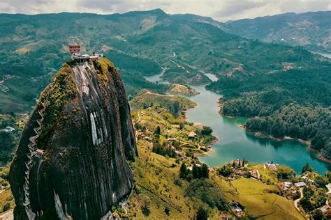 El Peñón de Guatapé, de los paisajes más sorprendentes de Colombia