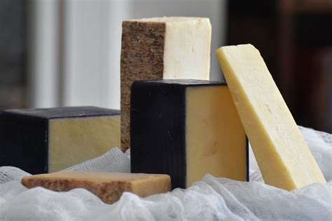 4 Styles of Cheddar Cheese From a Cheesemonger | The Cheese Professor