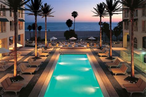 Los Angeles Beachfront Hotels - California Beaches