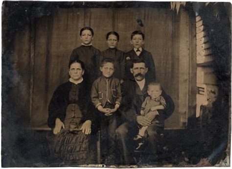 19th Century Photo Types: A Breakdown to Help You Date Old Family Pictures