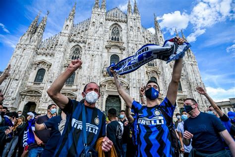 Inter Milan Fans Celebrate 1st Serie A Title Victory Since 2010 - Sports