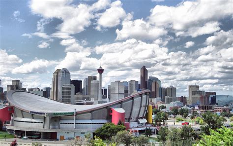 Calgary Skyline Wallpaper - WallpaperSafari