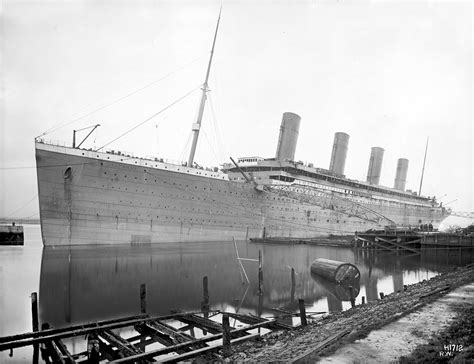 File:RMS Titanic unpainted.png - Wikimedia Commons