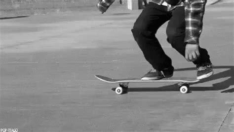 Flip Skateboard GIF - Flip Skateboard - Discover & Share GIFs