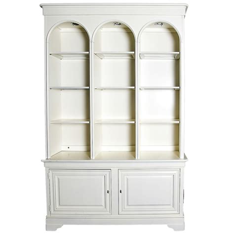 White Bookcase Cabinet by Stanley | EBTH