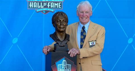 Bobby Beathard, Four-Time Super Bowl Champion Executive, Dead at 86