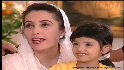 Benazir Bhutto with family memorial Video - YouTube