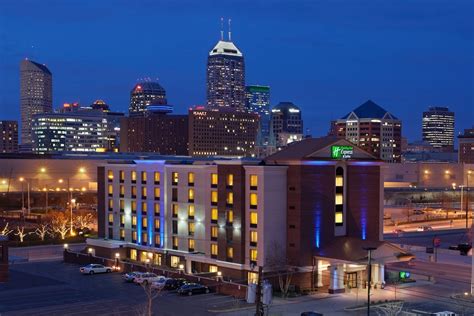 Holiday Inn Express Indianapolis Downtown Convention Center, an IHG ...