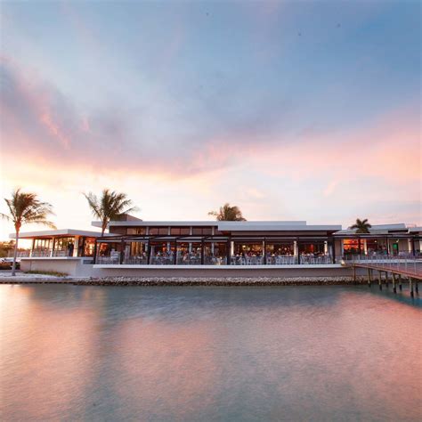 Shore | Restaurants | Sarasota Magazine