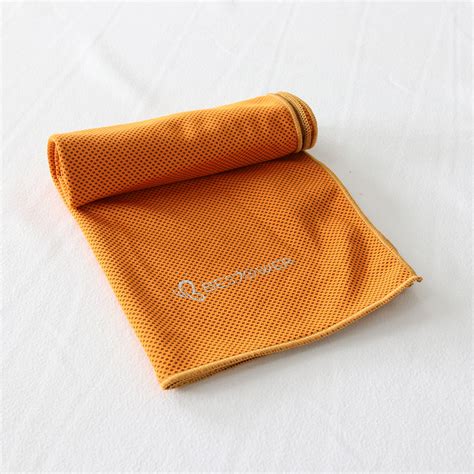 Compressed Neck Cooling Towel / Fitness Wet Cool Towel Standard Size 30 ...