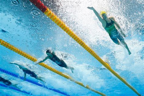 Swimming-Mckeon of Australia wins women's 50m freestyle gold | Reuters