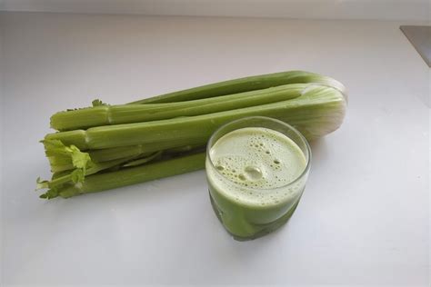 celery juice challenge 1 - Naturanna