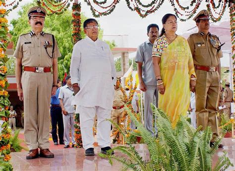 Rajasthan police working in more humane, sensitive way now: Raje ...