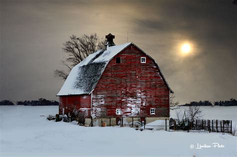 Red Barn in Winter 36 Old Red barn in the snow at sunset. | Etsy | Barn ...