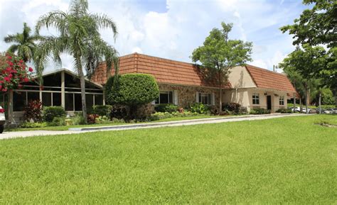 The Best Assisted Living Facilities in Miramar, FL | AssistedLiving.org