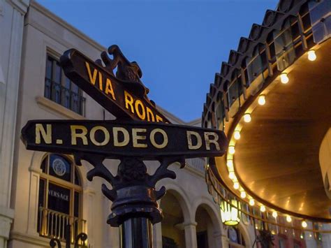 Rodeo Drive in Beverly Hills - The Gawker's Guide