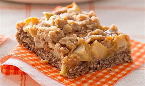 CARAMEL APPLE CRISP SQUARES!! - Sweet & Savory Recipes