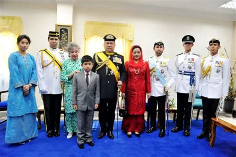 8 Reasons The Sultan Of Johor Sultan Ibrahim Is So Loved By Netizens ...