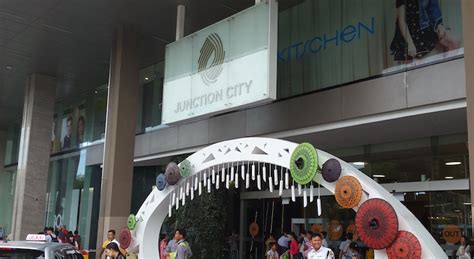 [Yangon Tourism] Junction City, an ultra-modern mall and Junction Center, an ultra-local mall ...