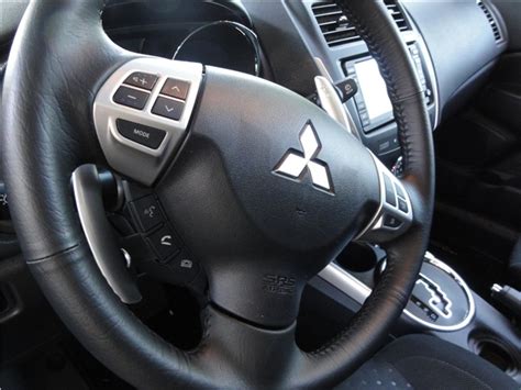 2015 Mitsubishi Outlander Sport: 84 Interior Photos | U.S. News