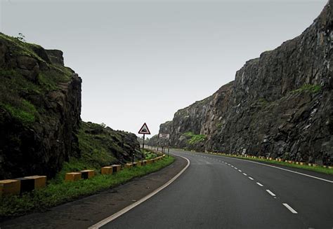 Stock Pictures: Mumbai Nashik Road Pictures