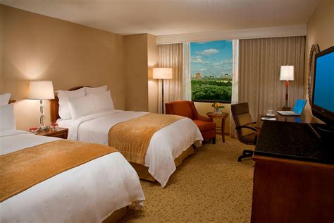 Hotel Near Toronto Airport | Toronto Airport Marriott Hotel