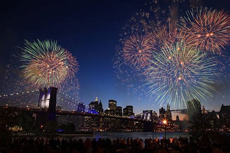 3,700+ New York City Fireworks Stock Photos, Pictures & Royalty-Free Images - iStock