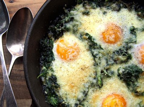 Poached Eggs in Spinach Recipe and Nutrition - Eat This Much