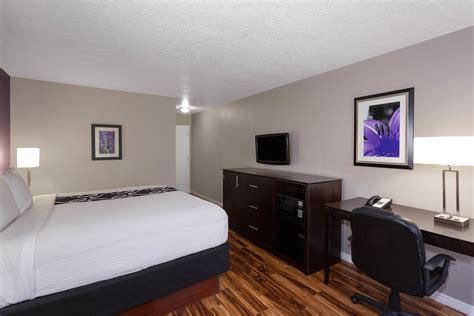 La Quinta Inn & Suites by Wyndham Orlando Universal area | Orlando, FL Hotels