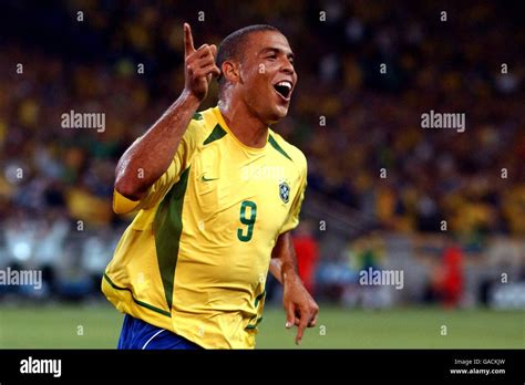 1,112 Ronaldo World Cup 2002 Stock Photos, High-Res, 53% OFF