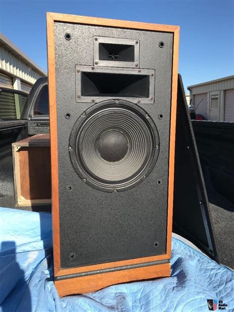 Vintage Klipsch Forte speakers in Walnut Photo #1674548 - US Audio Mart