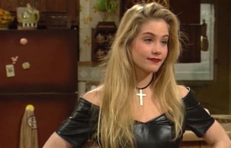 Pin by Rachel Hudson on tv faves | Christina applegate, Married with children, Kelly kapowski